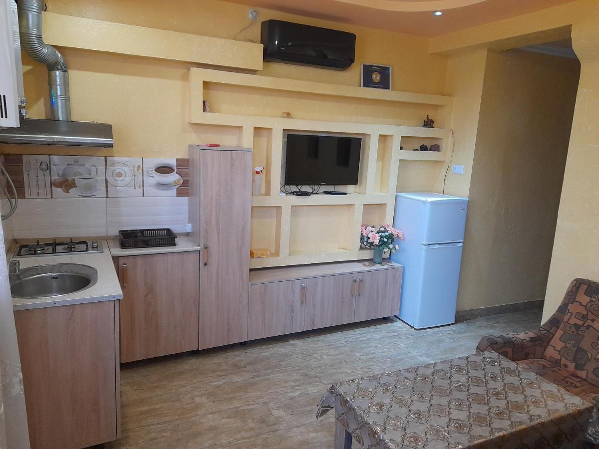 Guest House In Center Erevan Esterno foto