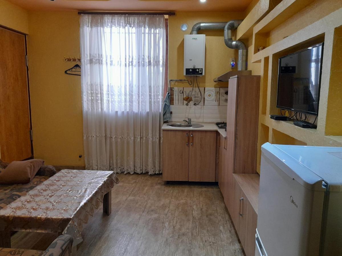 Guest House In Center Erevan Esterno foto