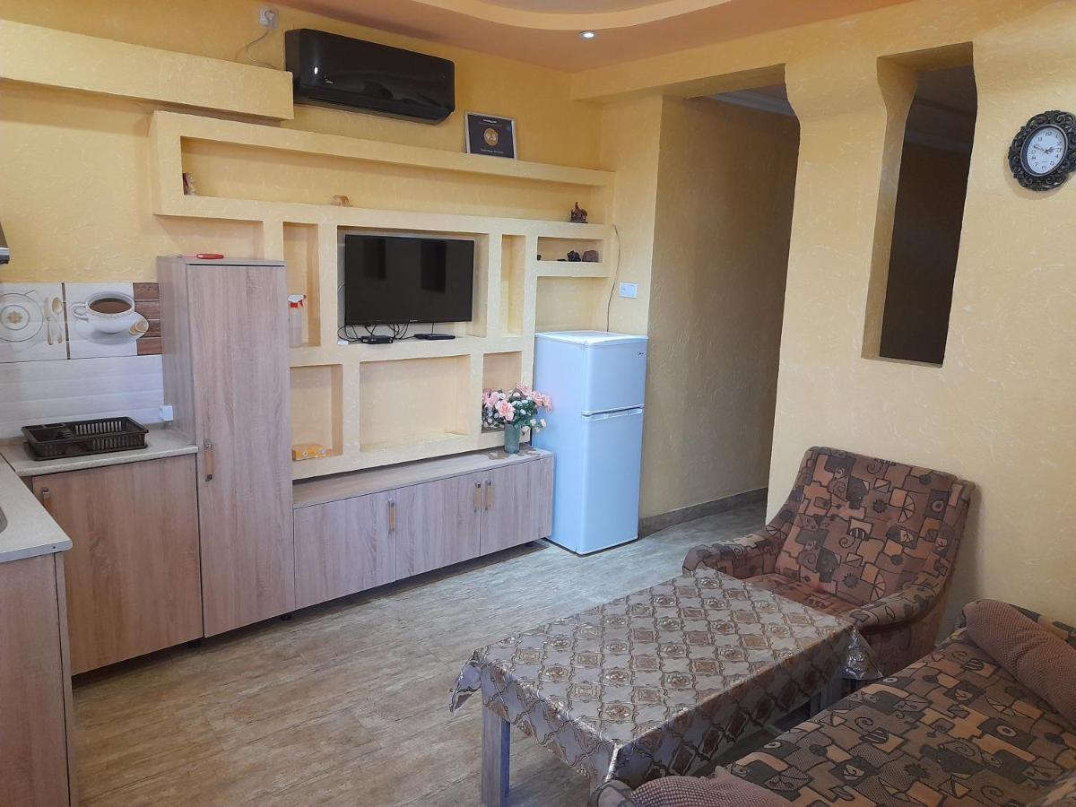 Guest House In Center Erevan Esterno foto